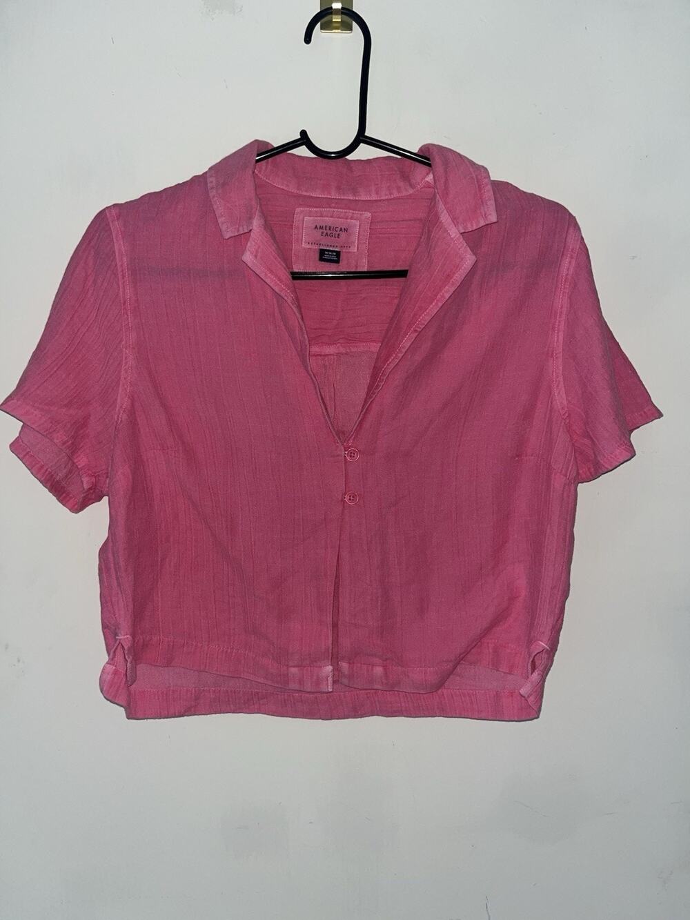 American Eagle Women’s collared Cropped Button Shirt Pink Cotten Blend Sz M